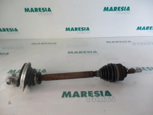 Gebruikte Homokineetas links-voor Renault Scénic I (JA) 1.9 dCi Prijs € 35,00 Margeregeling aangeboden door Maresia Parts