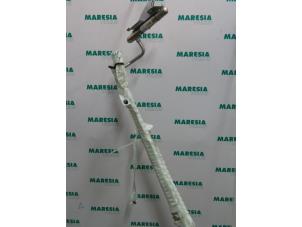 Gebruikte Airbag hemel links Renault Modus/Grand Modus (JP) 1.5 dCi 65 FAP Prijs € 50,00 Margeregeling aangeboden door Maresia Parts