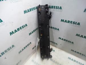 Używane Pokrywa zaworów Citroen Xantia (X1/2) 1.8i 16V Cena € 40,00 Procedura marży oferowane przez Maresia Parts