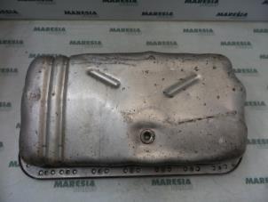 Gebruikte Carterpan Renault Master II (FD/HD) 2.2 dCi 16V Prijs € 25,00 Margeregeling aangeboden door Maresia Parts