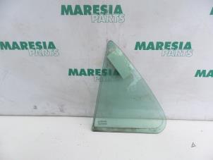 Begagnade Sidofönster, vänster bak Renault Laguna II (BG) 1.9 dCi 120 Pris € 30,00 Marginaltabell erbjuds av Maresia Parts