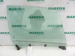 Gebruikte Portierruit 2Deurs rechts Fiat Punto Cabriolet (176C) 90 ELX 1.6 Prijs € 50,00 Margeregeling aangeboden door Maresia Parts