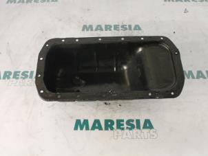 Gebruikte Carterpan Peugeot 206 (2A/C/H/J/S) 1.4 HDi Prijs € 29,99 Margeregeling aangeboden door Maresia Parts