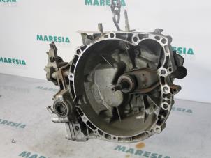 Gebruikte Versnellingsbak Citroen C4 Berline (LC) 2.0 HDi 16V 138 Prijs € 525,00 Margeregeling aangeboden door Maresia Parts