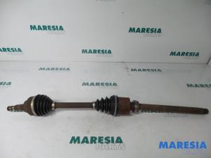 Gebruikte Aandrijfas rechts-voor Citroen C5 III Tourer (RW) 2.0 HDiF 16V 160 Prijs € 105,00 Margeregeling aangeboden door Maresia Parts