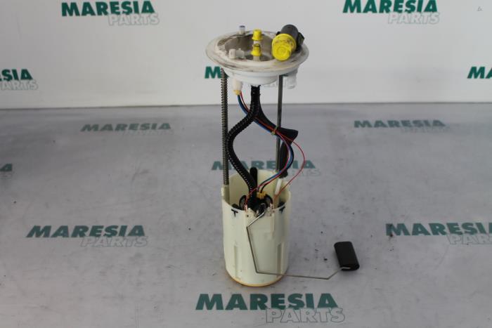 Brandstofpomp Elektrisch van een Fiat Ducato (250) 2.0 D 115 Multijet 2012