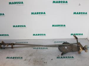 Begagnade Torkarmekanism Renault Espace (JK) 2.0 16V Turbo Pris € 19,95 Marginaltabell erbjuds av Maresia Parts