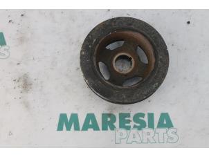 Gebruikte Krukas Poelie Renault Vel Satis (BJ) 3.5 V6 24V Autom. Prijs € 35,00 Margeregeling aangeboden door Maresia Parts