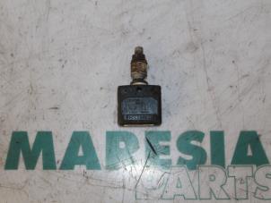 Gebruikte Sensor Bandenspanning Renault Megane II (LM) 1.9 dCi 120 Prijs € 15,00 Margeregeling aangeboden door Maresia Parts