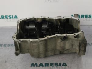 Begagnade Oljetråg Renault Scénic II (JM) 1.6 16V Pris € 40,00 Marginaltabell erbjuds av Maresia Parts