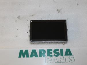 Begagnade Navigeringsdisplay Renault Vel Satis (BJ) 2.2 dCi 150 16V Pris € 126,00 Marginaltabell erbjuds av Maresia Parts