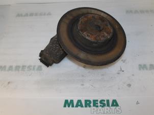 Begagnade Spindel, vänster bak Renault Vel Satis (BJ) 2.2 dCi 150 16V Pris € 75,00 Marginaltabell erbjuds av Maresia Parts