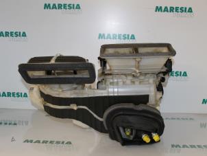 Begagnade Värmarhus Fiat Punto Evo (199) 1.3 JTD Multijet 85 16V Euro 5 Pris € 157,50 Marginaltabell erbjuds av Maresia Parts