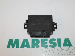 Gebruikte PDC Module Renault Megane III Grandtour (KZ) 1.5 dCi 90 Prijs € 85,00 Margeregeling aangeboden door Maresia Parts