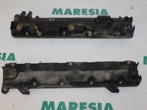 Używane Pokrywa zaworów Peugeot 406 Break (8E/F) 1.8 16V Cena € 50,00 Procedura marży oferowane przez Maresia Parts