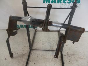 Begagnade Dragkrok Fiat Ducato (250) 2.3 D 120 Multijet Pris € 190,58 Inklusive moms erbjuds av Maresia Parts