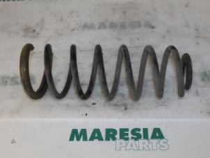 Gebruikte Veerschroef achter Fiat Scudo (270) 2.0 D Multijet Prijs € 30,25 Inclusief btw aangeboden door Maresia Parts