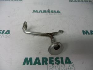 Gebruikte Oliepomp Alfa Romeo 156 Sportwagon (932) 2.0 JTS 16V Prijs € 35,00 Margeregeling aangeboden door Maresia Parts