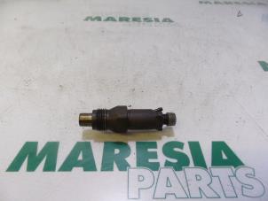 Gebruikte Verstuiver (diesel) Peugeot Partner 1.8 D Prijs € 48,40 Inclusief btw aangeboden door Maresia Parts