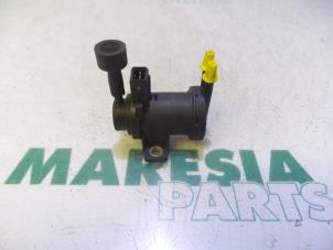 Używane Pompa prózniowa (Diesel) Fiat Ducato (250) 2.3 D 120 Multijet Cena € 127,05 Z VAT oferowane przez Maresia Parts