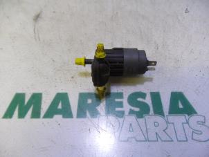 Begagnade Pump, vindrutespolare Fiat Panda (169) 1.2 Fire Pris € 10,00 Marginaltabell erbjuds av Maresia Parts