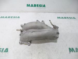 Gebruikte Spruitstuk Inlaat Renault Vel Satis (BJ) 3.5 V6 24V Autom. Prijs € 105,00 Margeregeling aangeboden door Maresia Parts