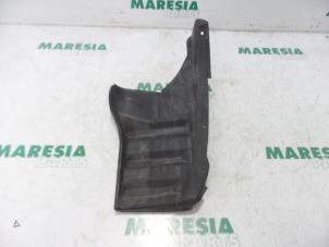 Begagnade Isolering, hjulhus Citroen C4 Aircross (BU) 1.6 HDi 16V 115 Pris € 35,00 Marginaltabell erbjuds av Maresia Parts