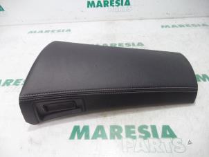 Begagnade Skydd, instrumentbräda Citroen C-Crosser 2.2 HDiF 16V Pris € 131,25 Marginaltabell erbjuds av Maresia Parts