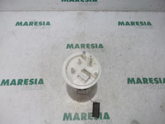 Elektrisk bränslepump från en Abarth 500/595/695 1.4 T-Jet 16V 695 2016