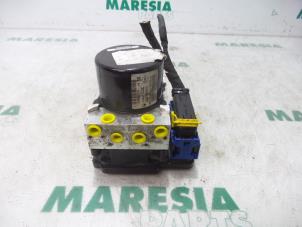 Begagnade ABS-pump Renault Megane III Grandtour (KZ) 1.5 dCi 110 Pris € 207,90 Marginaltabell erbjuds av Maresia Parts
