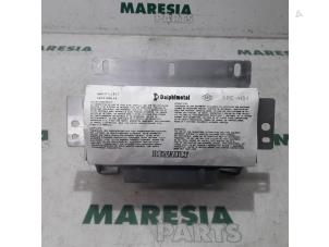 Begagnade Höger airbag (instrumentbräda) Renault Modus/Grand Modus (JP) 1.4 16V Pris € 40,00 Marginaltabell erbjuds av Maresia Parts