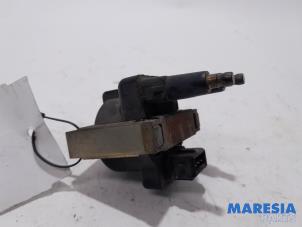 Begagnade Tändspole Renault Espace (JE) 3.0i V6 RXT Pris € 20,00 Marginaltabell erbjuds av Maresia Parts