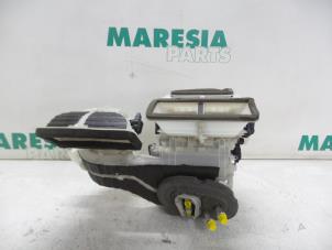 Begagnade Värmarhus Fiat Punto III (199) 1.3 JTD Multijet 85 16V Pris € 157,50 Marginaltabell erbjuds av Maresia Parts