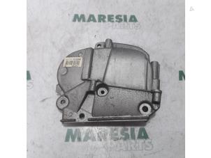 Begagnade Kamremsskydd Renault Modus/Grand Modus (JP) 1.4 16V Pris € 30,00 Marginaltabell erbjuds av Maresia Parts