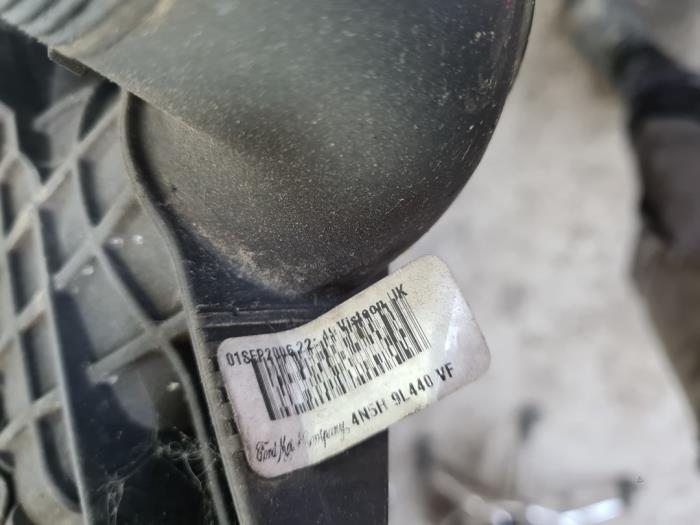 Laddluftkylare från en Volvo V50 (MW) 2.0 D 16V 2004