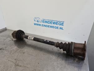 Gebruikte Aandrijfas rechts-voor Audi A4 Avant (B6) 2.0 FSI 16V Prijs € 50,00 Margeregeling aangeboden door Auto- en demontagebedrijf Eindewege