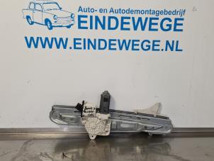 Gebruikte Ruitmechaniek 4Deurs links-achter Opel Vectra C GTS 3.0 CDTI V6 24V Prijs € 30,00 Margeregeling aangeboden door Auto- en demontagebedrijf Eindewege