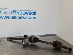 Begagnade Drivaxel, höger fram Opel Vectra C GTS 2.2 DIG 16V Pris € 35,00 Marginaltabell erbjuds av Auto- en demontagebedrijf Eindewege