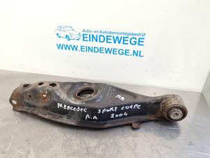 Begagnade Bakre gaffelben, höger Mercedes C Sportcoupé (C203) 2.2 C-200 CDI 16V Pris € 20,00 Marginaltabell erbjuds av Auto- en demontagebedrijf Eindewege