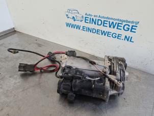 Używane Pompa powietrza (zawieszenie) Landrover Range Rover Sport (LS) 2.7 TDV6 24V Cena € 250,00 Procedura marży oferowane przez Auto- en demontagebedrijf Eindewege