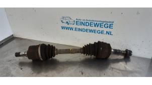 Używane Os napedowa lewy przód Opel Meriva 1.7 CDTI 16V Cena € 35,00 Procedura marży oferowane przez Auto- en demontagebedrijf Eindewege