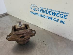 Gebruikte Motorsteun Landrover Range Rover Sport (LS) 2.7 TDV6 24V Prijs € 25,00 Margeregeling aangeboden door Auto- en demontagebedrijf Eindewege