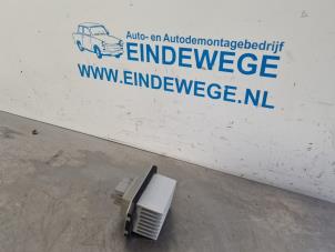 Begagnade Motstånd, kupéfläkt Landrover Range Rover Sport (LS) 2.7 TDV6 24V Pris € 35,00 Marginaltabell erbjuds av Auto- en demontagebedrijf Eindewege