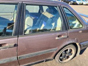 Begagnade Bakdörr, 4-dörrars, vänster Volvo 440 2.0 i GLT E2 Pris € 100,00 Marginaltabell erbjuds av Auto- en demontagebedrijf Eindewege