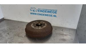 Begagnade Bakre bromstrumma Ford Focus 2 1.6 TDCi 16V 110 Pris € 20,00 Marginaltabell erbjuds av Auto- en demontagebedrijf Eindewege
