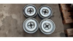 Begagnade Hjuluppsättning Volkswagen Golf II (19E) 1.6 Pris € 85,00 Marginaltabell erbjuds av Auto- en demontagebedrijf Eindewege