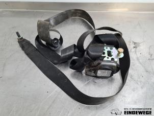 Begagnade Främre säkerhetsbälte, vänster Mercedes A (W169) 2.0 A-180 CDI 16V 5-Drs. Pris € 40,00 Marginaltabell erbjuds av Auto- en demontagebedrijf Eindewege