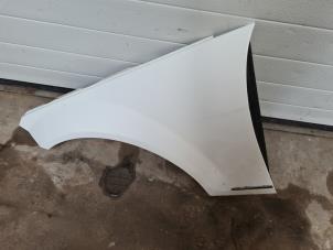 Gebruikte Scherm links-voor Mercedes C (C204) 1.6 C-180 16V BlueEfficiency Prijs € 190,00 Margeregeling aangeboden door Auto- en demontagebedrijf Eindewege