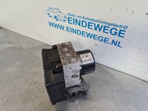 Begagnade ABS-pump Mercedes C (C204) 1.6 C-180 16V BlueEfficiency Pris € 138,50 Marginaltabell erbjuds av Auto- en demontagebedrijf Eindewege