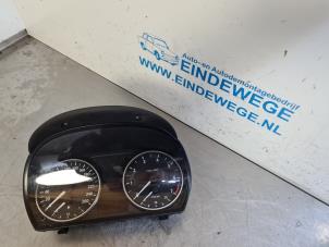 Gebruikte Instrumentenpaneel BMW 3 serie (E90) 320i 16V Prijs € 60,00 Margeregeling aangeboden door Auto- en demontagebedrijf Eindewege